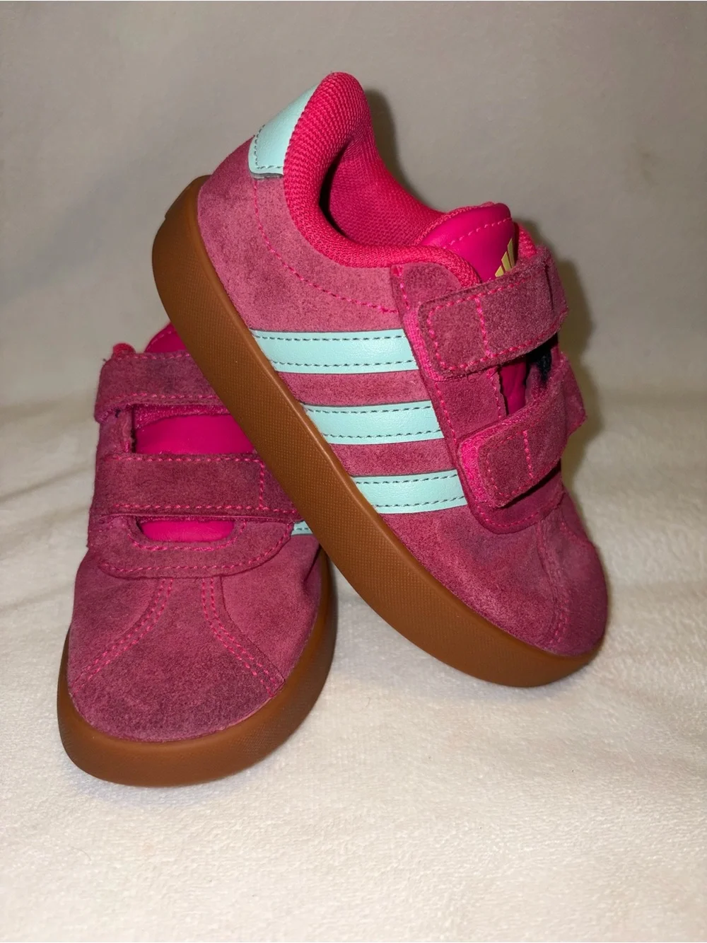 adidas Court 3.0 Suede Sneakers in Shock Pink and Semi Flash Aqua toddler size 8